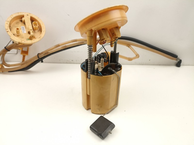 Recambio de bomba combustible aforador para bmw 1 (e81) 118 d referencia OEM IAM 7190943  7190944