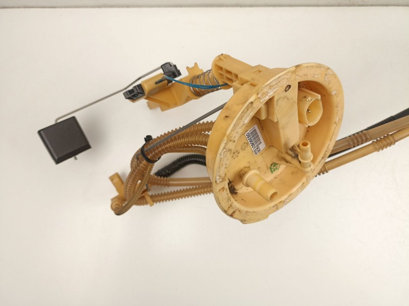 Recambio de bomba combustible aforador para bmw 1 (e81) 118 d referencia OEM IAM 7190943  7190944