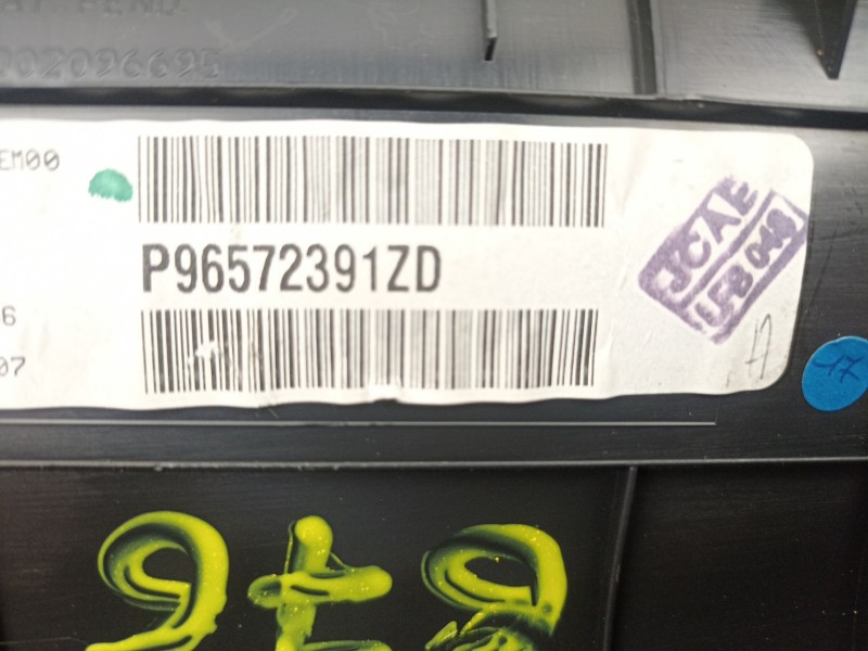 Recambio de cuadro instrumentos para citroën c4 1.6 hdi referencia OEM IAM 96572391ZD  