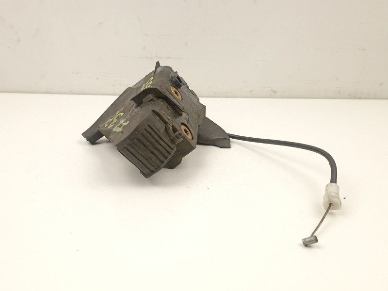 Recambio de cerradura puerta delantera izquierda para citroën c4 1.6 d 9hy 109 cv referencia OEM IAM 9683417180  