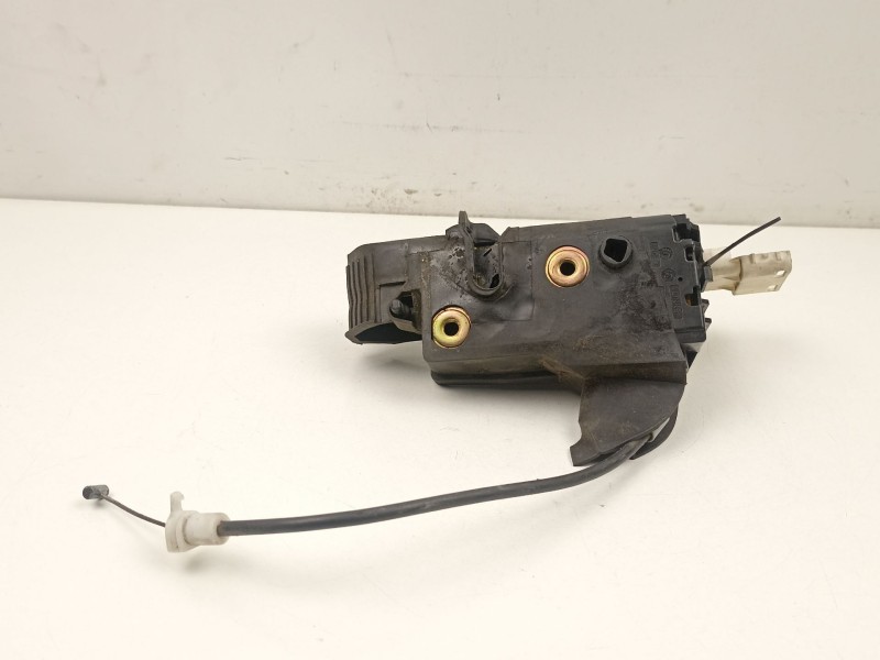 Recambio de cerradura puerta delantera izquierda para citroën c4 1.6 d 9hy 109 cv referencia OEM IAM 9683417180  