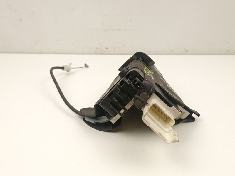 Recambio de cerradura puerta delantera izquierda para citroën c4 1.6 d 9hy 109 cv referencia OEM IAM 9683417180  