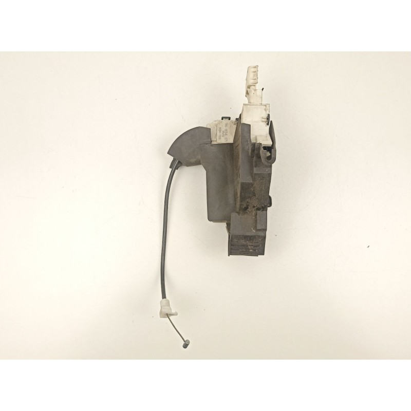 Recambio de cerradura puerta delantera izquierda para citroën c4 1.6 d 9hy 109 cv referencia OEM IAM 9683417180  