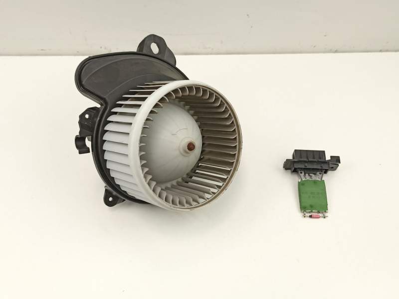 Recambio de motor calefaccion para opel corsa d selective referencia OEM IAM 13335075 164230100 