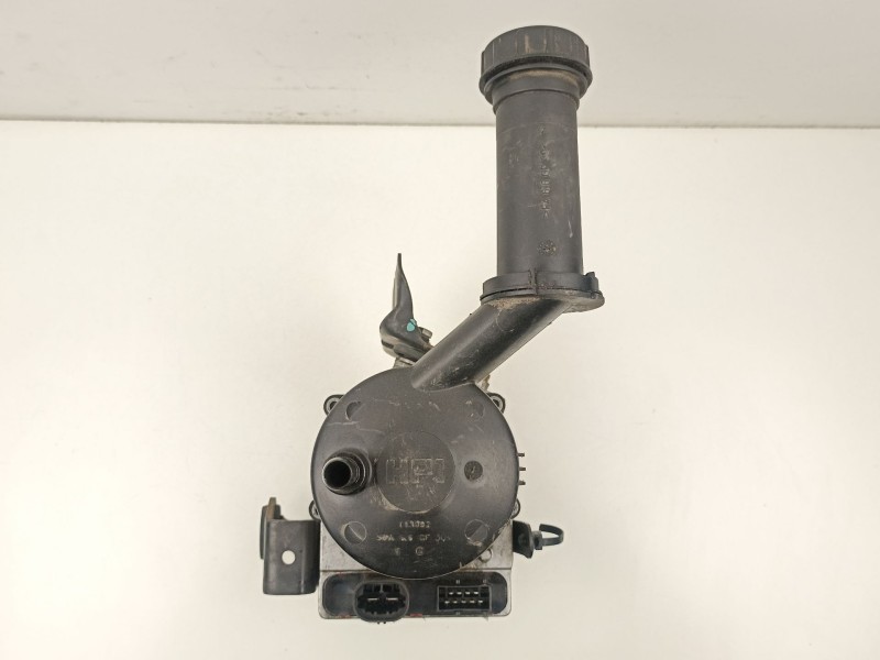 Recambio de bomba direccion electrica para citroën c4 1.6 hdi referencia OEM IAM 9657613580  