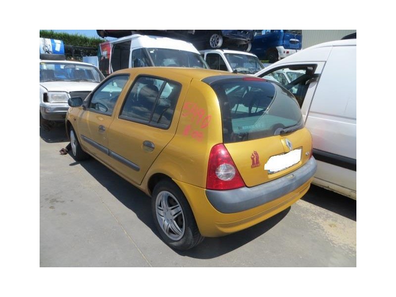 renault clio del año 2003