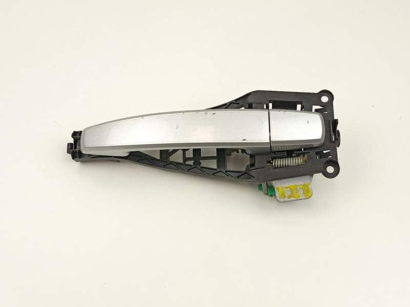 Recambio de manilla delantera derecha para opel corsa d selective referencia OEM IAM 24463524  13255474