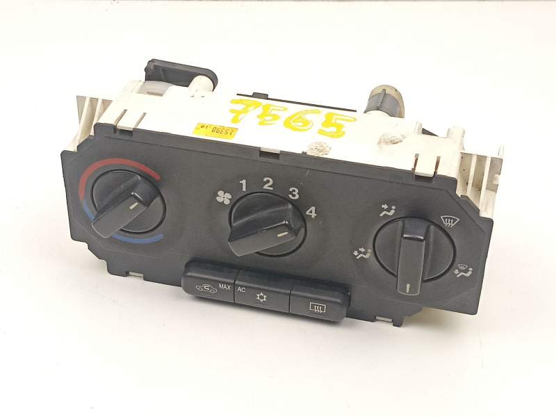 Recambio de mandos calefaccion aire para opel astra 1.6 g -x16szr referencia OEM IAM 90559840 52475625 