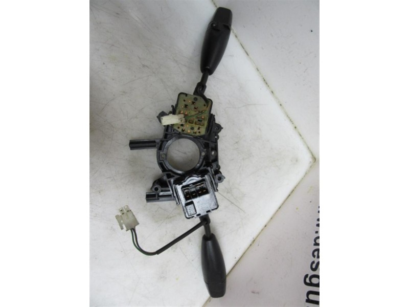 Recambio de mando luces y limpias : daewoo lanos : 1.5 g (85,65cv) [2002] para daewoo lanos 1.5 g referencia OEM IAM   