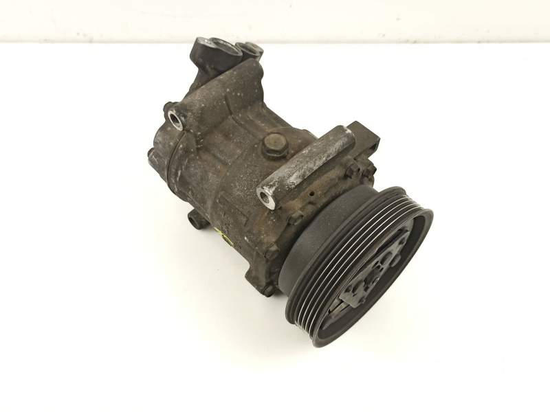 Recambio de compresor aire acondicionado para nissan micra (k12e) visia referencia OEM IAM 8200220924  