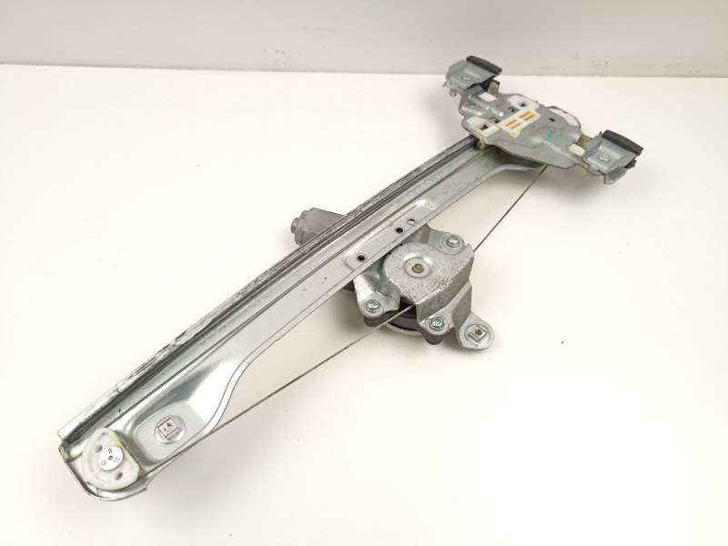 Recambio de elevalunas trasero derecho para chevrolet orlando (j309) 2.0 d referencia OEM IAM 95021797 98810J3070 
