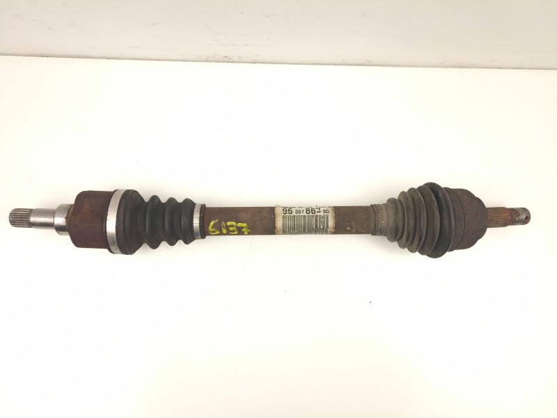 Recambio de transmision delantera izquierda para citroën c4 1.6 g referencia OEM IAM 9636786780  