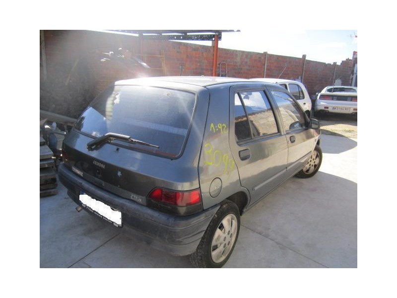 renault clio del año 1992