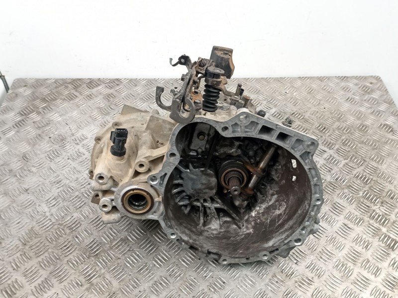 Recambio de caja cambios 5v gasolina para hyundai coupe ii (gk) 1.6 16v referencia OEM IAM J41775  