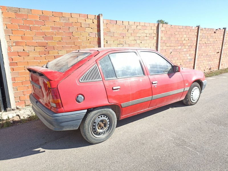 opel kadett del año 1990