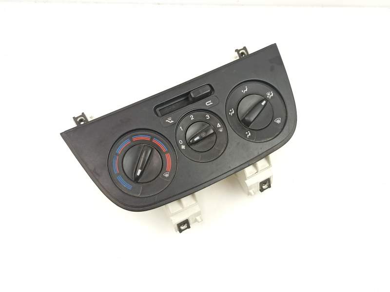 Recambio de mandos calefaccion aire para peugeot bipper tepee basis referencia OEM IAM 6490K4  