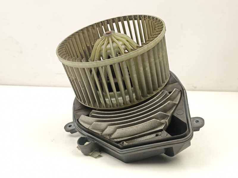 Recambio de motor calefaccion para audi a4 b5 (8d2) 1.9 tdi referencia OEM IAM 8D1820021A 740221233F 