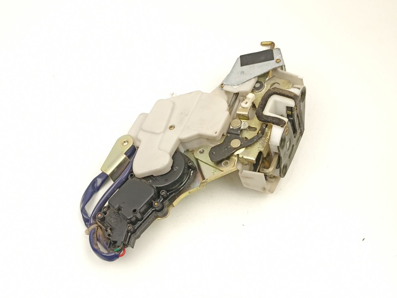 Recambio de cerradura puerta trasera derecha para suzuki liana 1.6g/m16a 5p referencia OEM IAM 8230154G01  