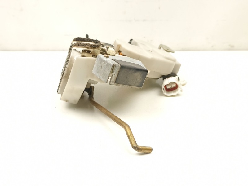 Recambio de cerradura puerta trasera derecha para suzuki liana 1.6g/m16a 5p referencia OEM IAM 8230154G01  