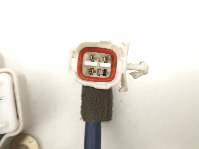 Recambio de cerradura puerta trasera derecha para suzuki liana 1.6g/m16a 5p referencia OEM IAM 8230154G01  