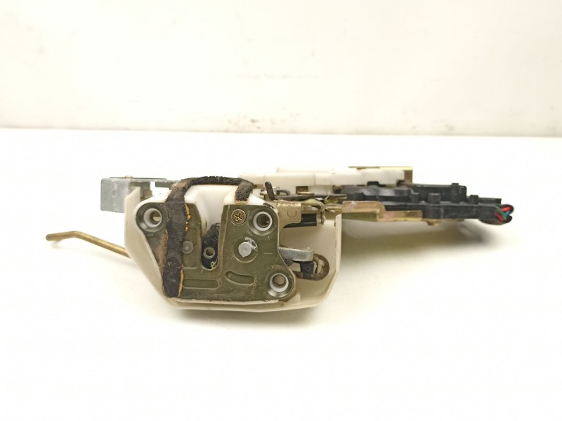 Recambio de cerradura puerta trasera izquierda para suzuki liana 1.6g/m16a 5p referencia OEM IAM 8230254G01  