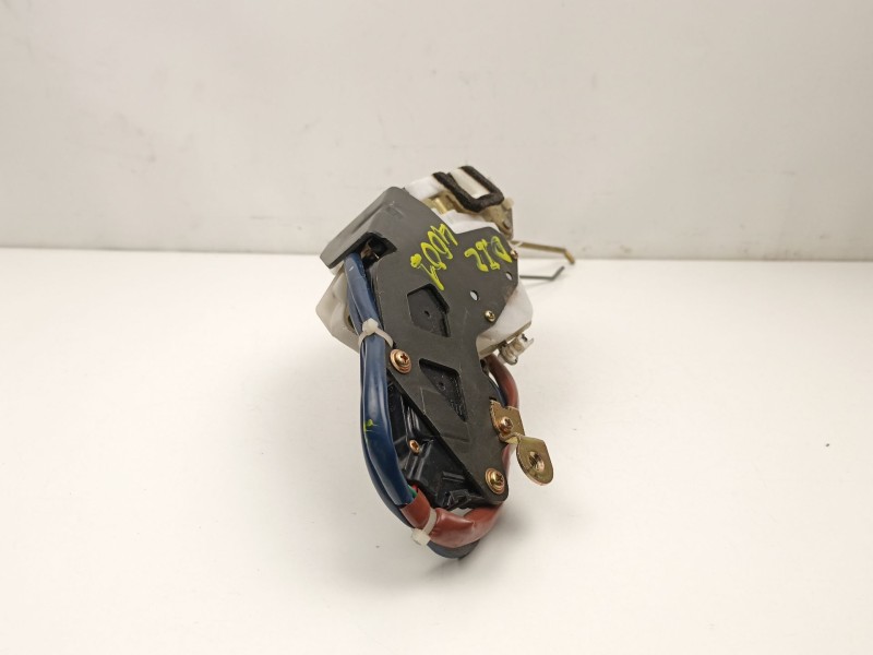 Recambio de cerradura puerta delantera izquierda para suzuki liana 1.6g/m16a 5p referencia OEM IAM 8220254G00  