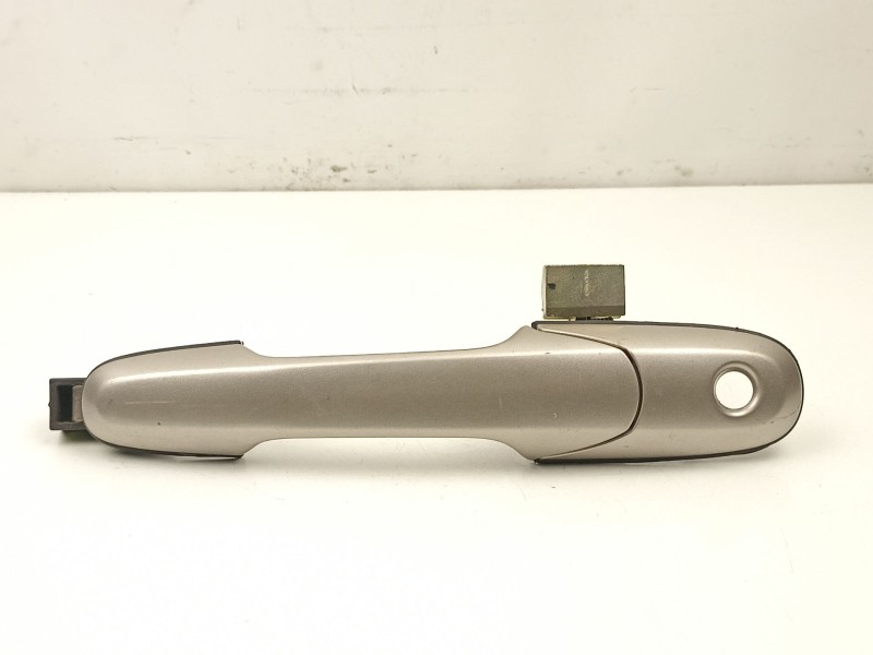 Recambio de manilla delantera izquierda para suzuki liana 1.6g/m16a 5p referencia OEM IAM 8282054G10ZA4  