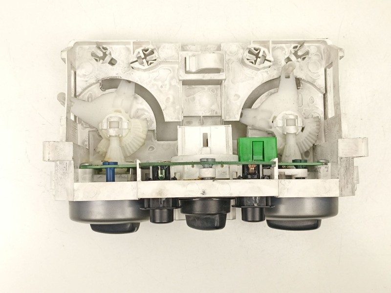 Recambio de mandos calefaccion aire para suzuki liana 1.6g/m16a 5p referencia OEM IAM 7440054G00FN7  