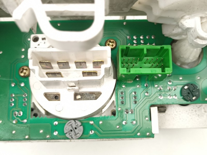 Recambio de mandos calefaccion aire para suzuki liana 1.6g/m16a 5p referencia OEM IAM 7440054G00FN7  