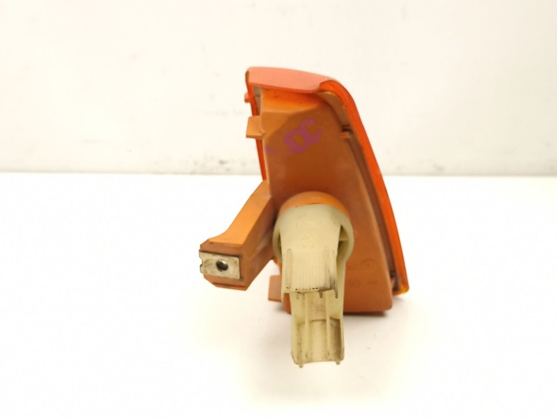 Recambio de piloto delantero derecho para opel kadett 1.6 g referencia OEM IAM 90008398  