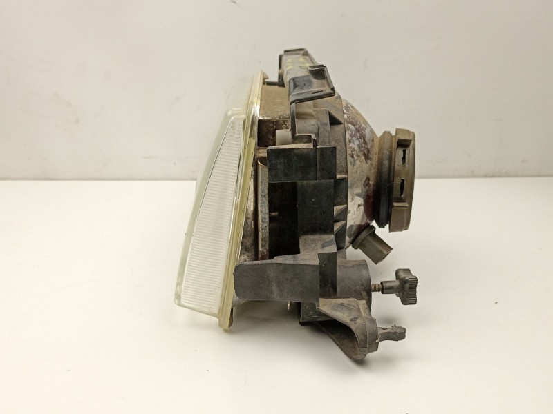 Recambio de faro izquierdo para opel kadett 1.6 g referencia OEM IAM 90008019  