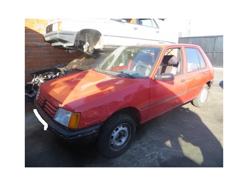 peugeot 205 del año 1990