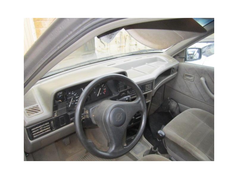 opel kadett g- del año 1990