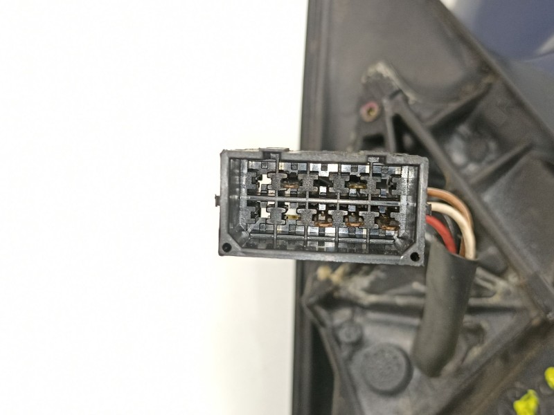 Recambio de retrovisor derecho para audi a4 b5 (8d2) 1.9 tdi referencia OEM IAM 8D1858532C3FZ  