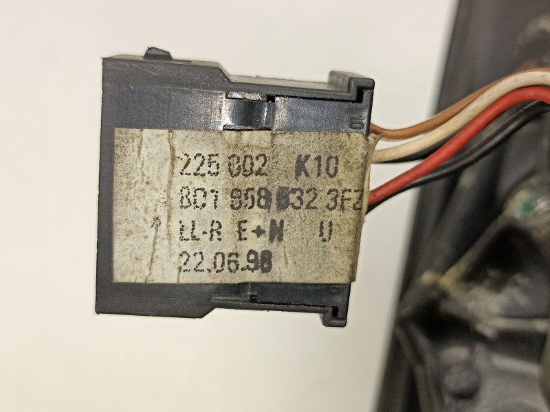 Recambio de retrovisor derecho para audi a4 b5 (8d2) 1.9 tdi referencia OEM IAM 8D1858532C3FZ  