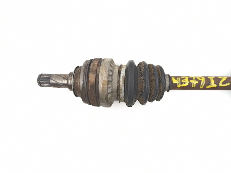 Recambio de transmision delantera izquierda para opel kadett 1.6 g sv gasolina 5p referencia OEM IAM 90009975  