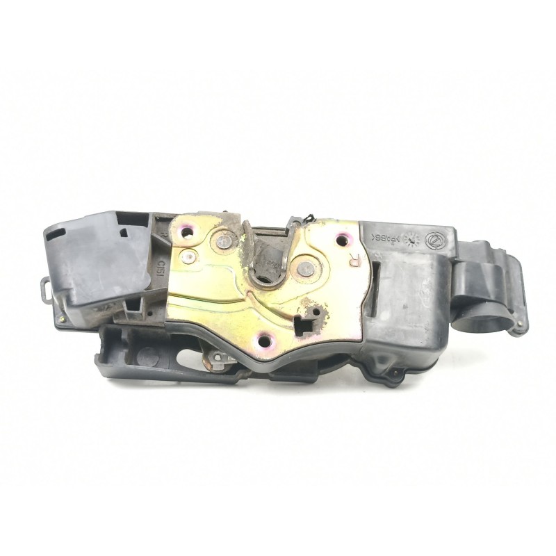 Recambio de cerradura puerta delantera derecha para fiat stilo 1.9 jtd (192a1000)(115 cv)-16v referencia OEM IAM 46786777  