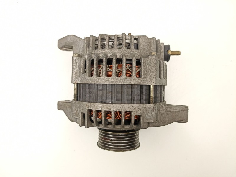 Recambio de alternador para nissan primera berlina (p12) referencia OEM IAM 23100AU000 LR180768 