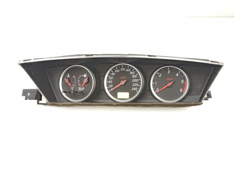 Recambio de cuadro instrumentos para nissan primera 2.2 td referencia OEM IAM 24810AV619  AV619