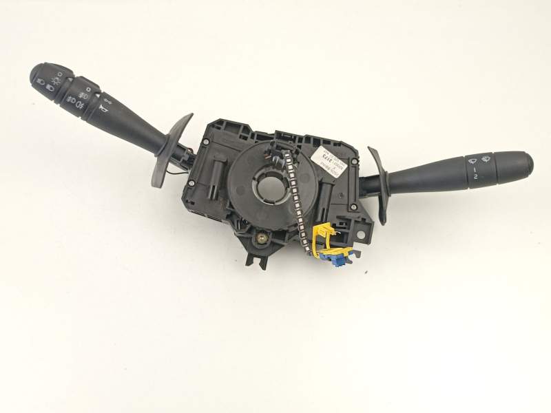 Recambio de mando luces y limpias para dacia logan básico referencia OEM IAM 8200213173 34592001AM 
