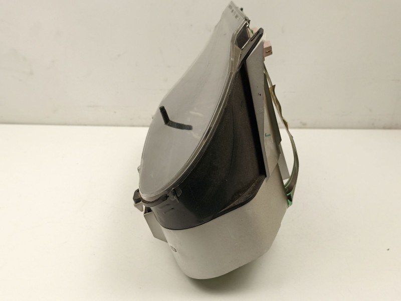 Recambio de cuadro instrumentos para ford escort 1.8 d referencia OEM IAM 96FB10848BB  