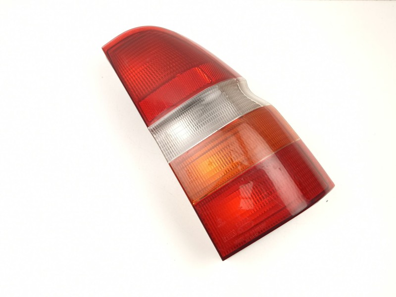 Recambio de piloto trasero derecho para ford escort 1.8 d referencia OEM IAM 91AG13A602CA  