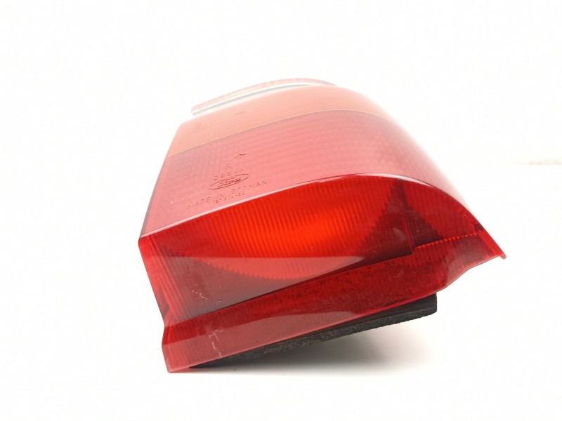 Recambio de piloto trasero derecho para ford escort 1.8 d referencia OEM IAM 91AG13A602CA  