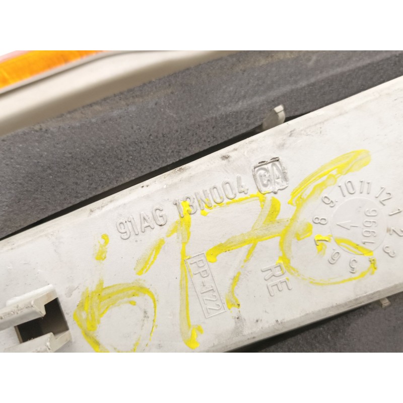 Recambio de piloto trasero derecho para ford escort 1.8 d referencia OEM IAM 91AG13A602CA  