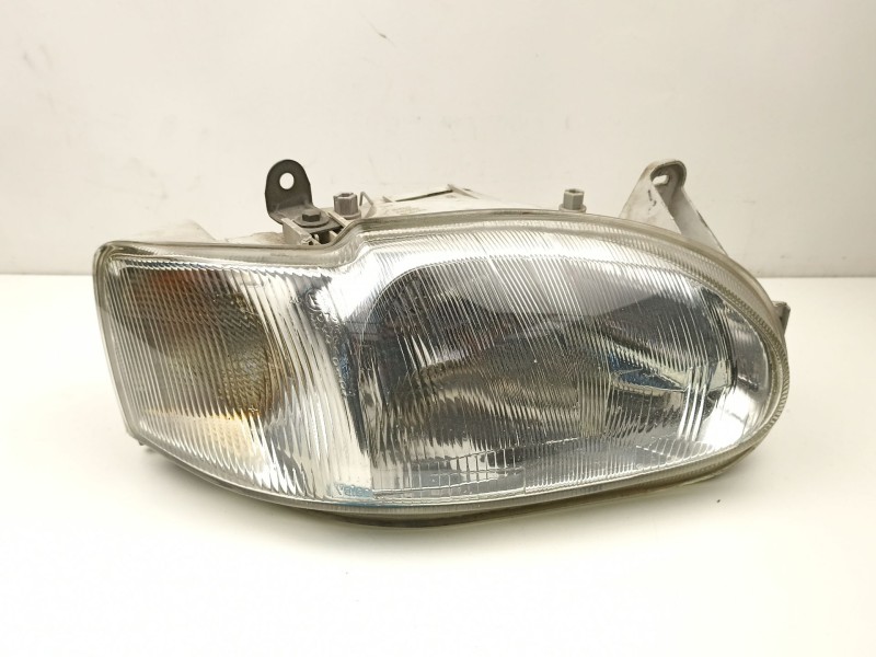 Recambio de faro derecho para ford escort 1.8 d referencia OEM IAM 95AG13W029DC  