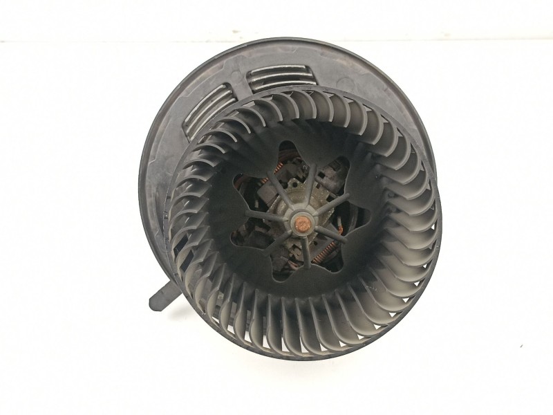 Recambio de motor calefaccion para bmw 335 3.0 td 306d5 referencia OEM IAM 64116933663  