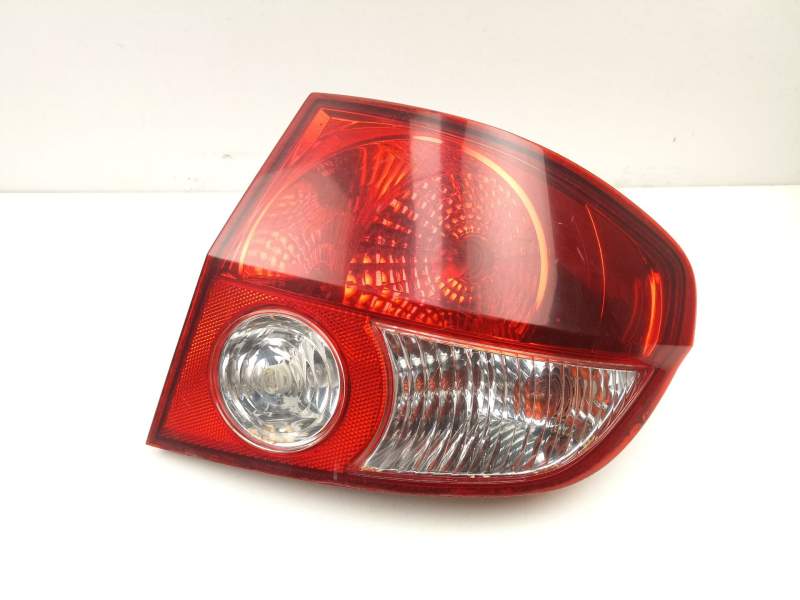 Recambio de piloto trasero derecho para hyundai getz 1.1 g -4hd referencia OEM IAM 924021C010  