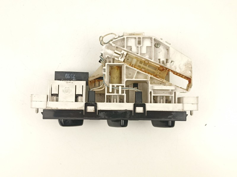 Recambio de mandos calefaccion aire para nissan almera i hatchback (n15) 1.6 referencia OEM IAM 275101N700  