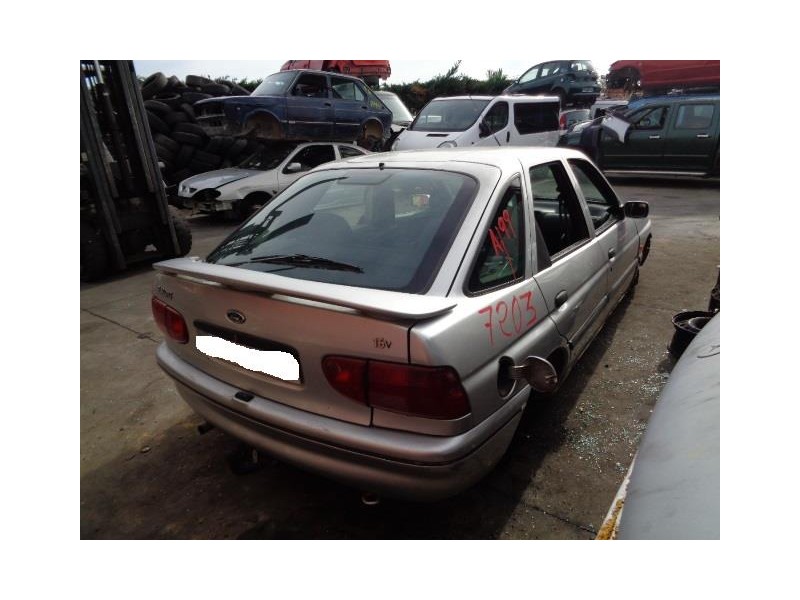 ford escort del año 1999