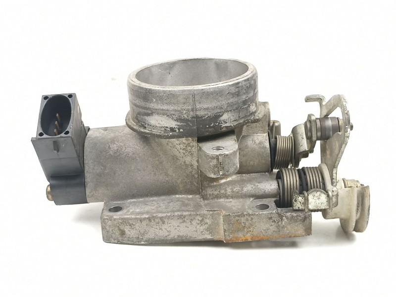 Recambio de caja mariposa para ford escort 1.6 g referencia OEM IAM 958F9E926FB  938FMA